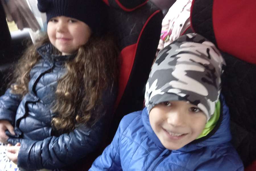 WYJAZD DO KINA " SOKÓŁ" NA SPEKTAKL TEATRALNY PT. 'BAŚŃ O KRÓLOWEJ ŚNIEGU".