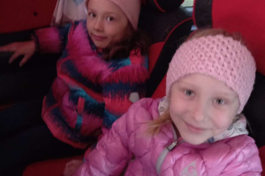 WYJAZD DO KINA " SOKÓŁ" NA SPEKTAKL TEATRALNY PT. 'BAŚŃ O KRÓLOWEJ ŚNIEGU".