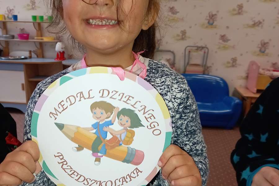 DZIEN_PRZEDSZKOLAKAPP22