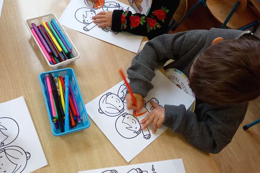 DZIEN_PRZEDSZKOLAKAPP22