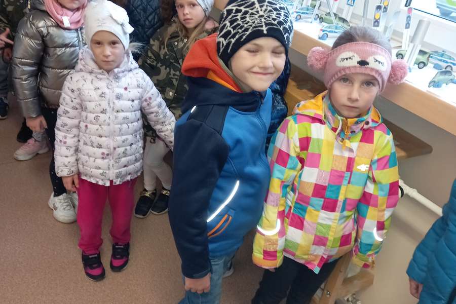 Wyjazd do kina Sokół na przedstawienie teatralne Baśnie Pana Andersena