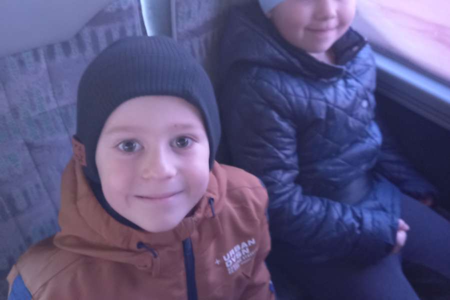 Wyjazd do kina na spektakl teatralny pt. Dorotka po drugiej stronie tęczy