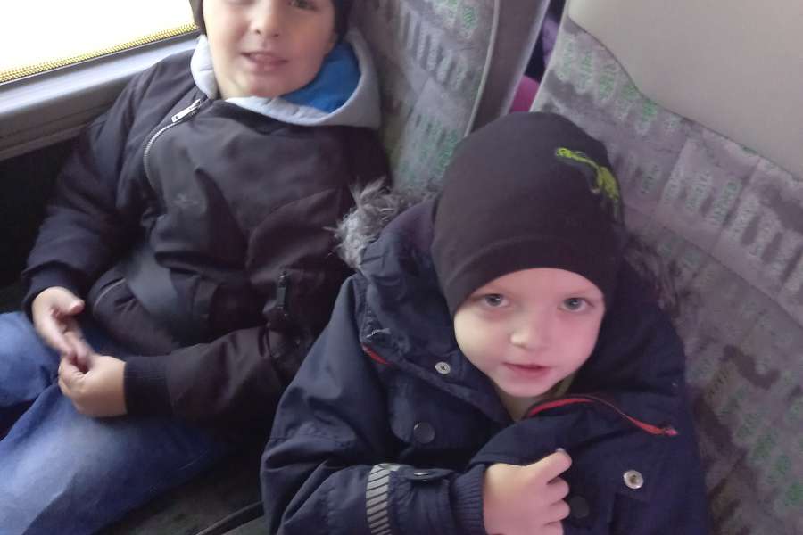 Wyjazd do kina na spektakl teatralny pt. Dorotka po drugiej stronie tęczy