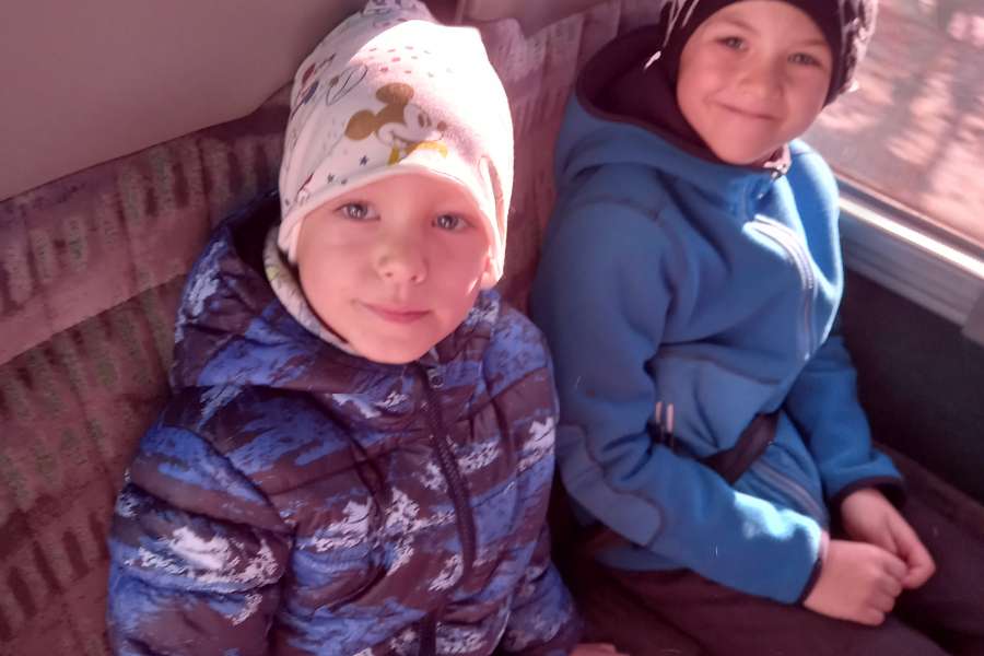 Wyjazd do kina na spektakl teatralny pt. Dorotka po drugiej stronie tęczy