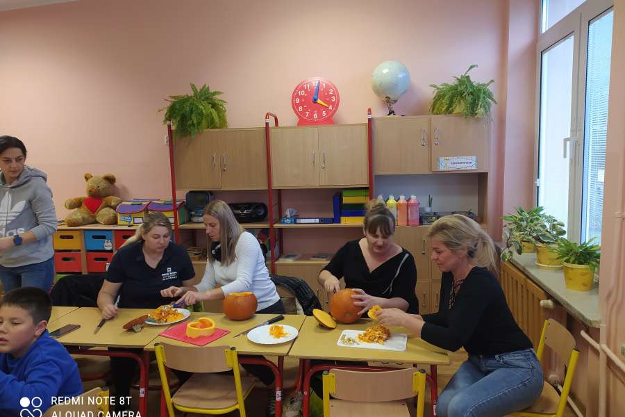 25 PAŹDZIERNIKA TO BYŁ BARDZO DYNIOWY  DZIEŃ W NASZEJ KLASIE!