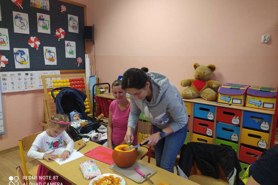 25 PAŹDZIERNIKA TO BYŁ BARDZO DYNIOWY  DZIEŃ W NASZEJ KLASIE!