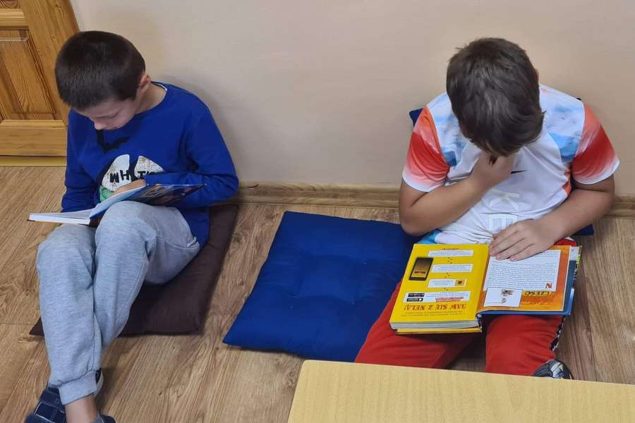 CAŁA POLSKA CZYTA DZIECIOM2223