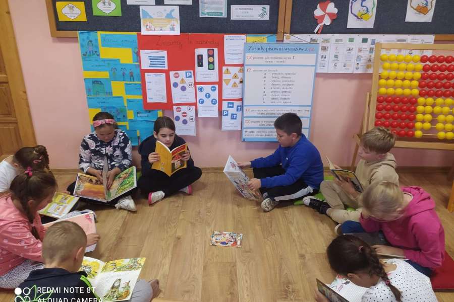 CAŁA POLSKA CZYTA DZIECIOM2223