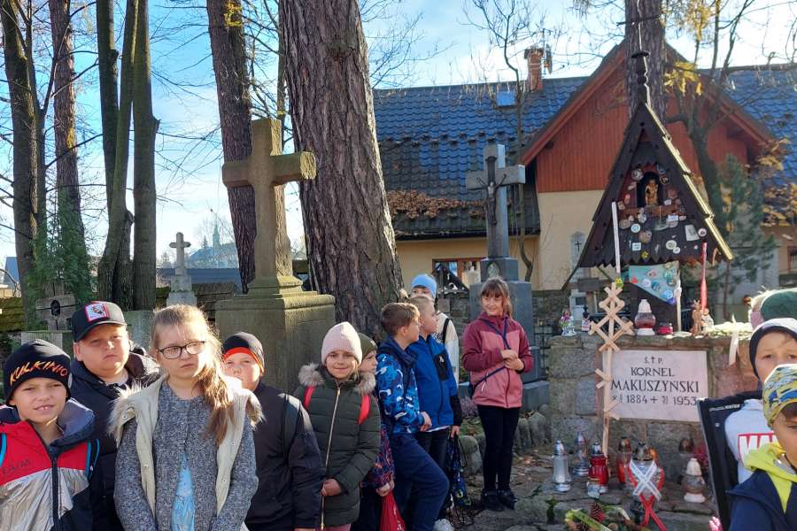 Cmentarz na Pęksowym Brzyzku1-3-22-23