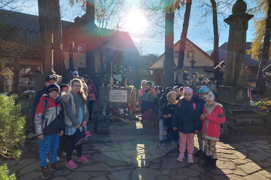 Cmentarz na Pęksowym Brzyzku1-3-22-23