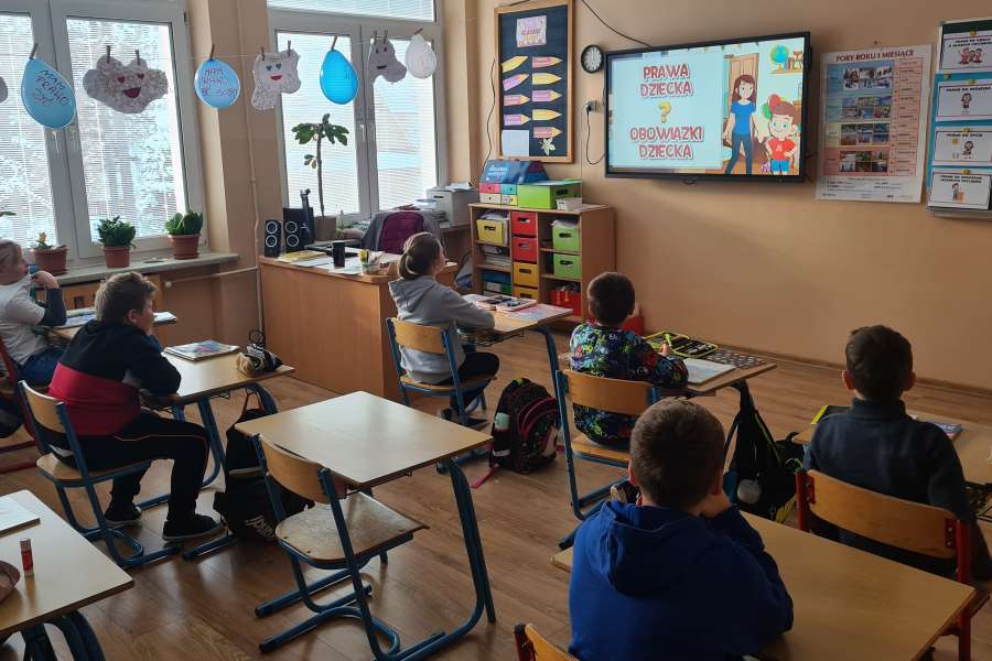 MIĘDZYNARODOWY DZIEŃ PRAW DZIECKA W KLASACH 1-3