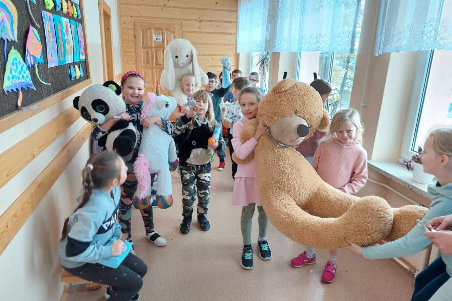 25 X DZIEŃ PLUSZOWEGO MISIA W KLASACH 1-3