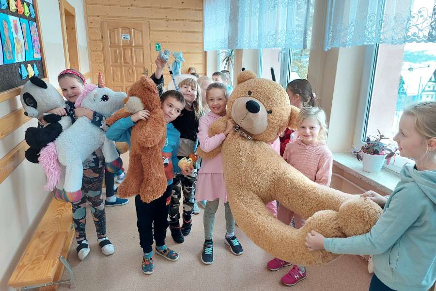 25 X DZIEŃ PLUSZOWEGO MISIA W KLASACH 1-3