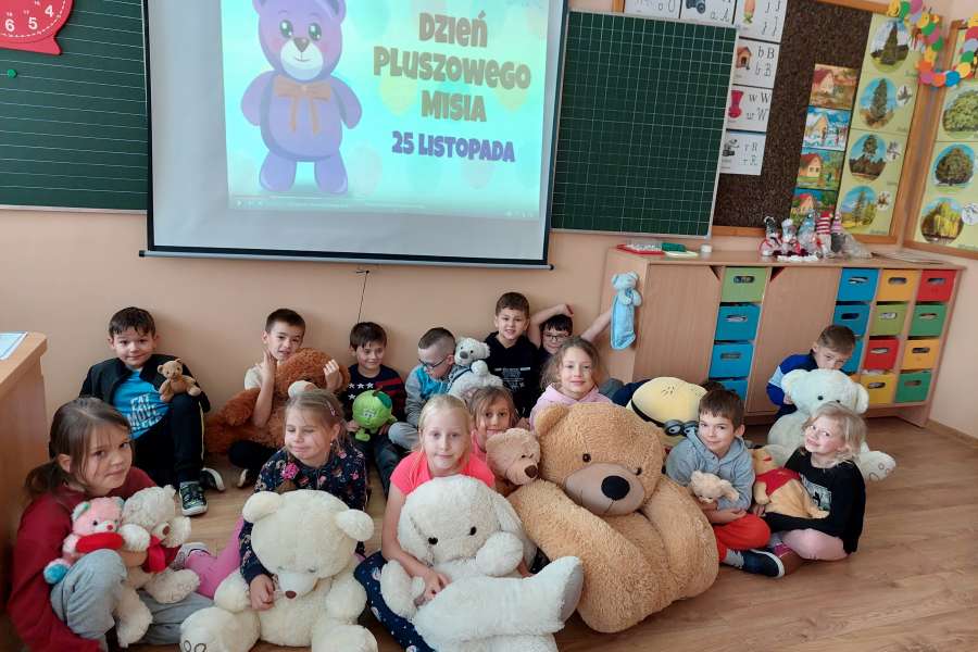 25 X DZIEŃ PLUSZOWEGO MISIA W KLASACH 1-3
