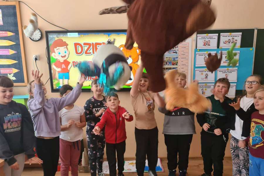 25 X DZIEŃ PLUSZOWEGO MISIA W KLASACH 1-3