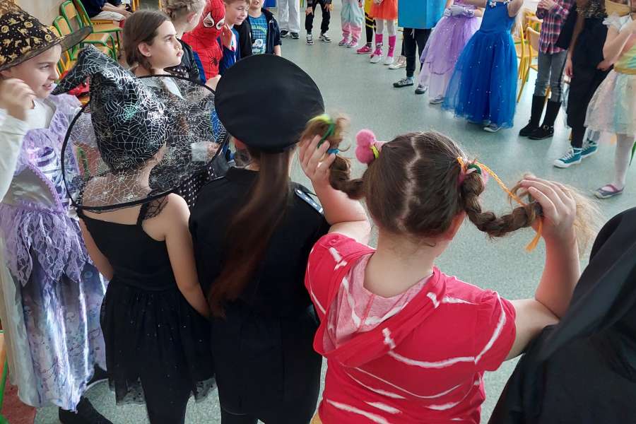 Bal Karnawałowy w klasach I-III