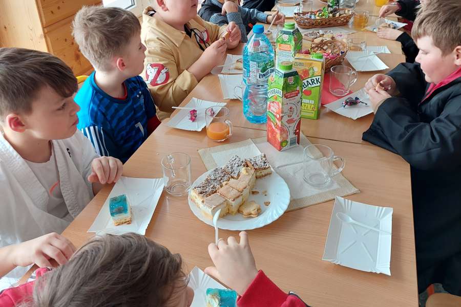 Bal Karnawałowy w klasach I-III