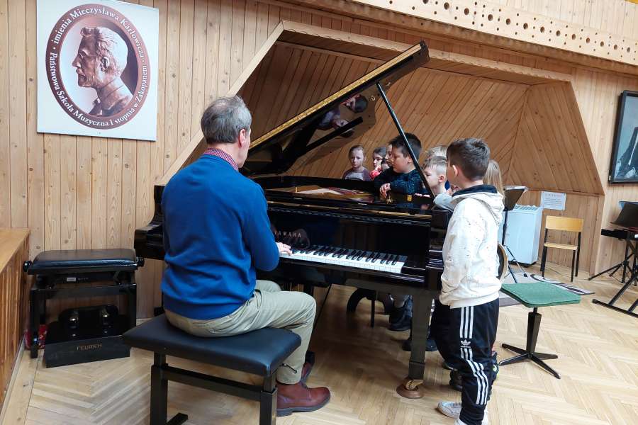 Pierwszy Dzień Wiosny – klas I i  II