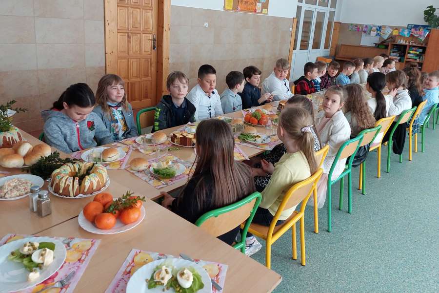 Śniadanie Wielkanocne uczniów klas I -III23