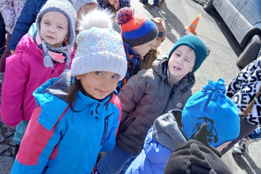 Wyjazd do kina na spektakl teatralny pt. " Plastusiowy pamietnik".