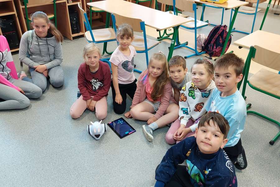 2223-ZAJĘCIA ROZWIJAJĄCE KREATYWNOŚC W KLASIE 1 i 2  Lab przyszłości