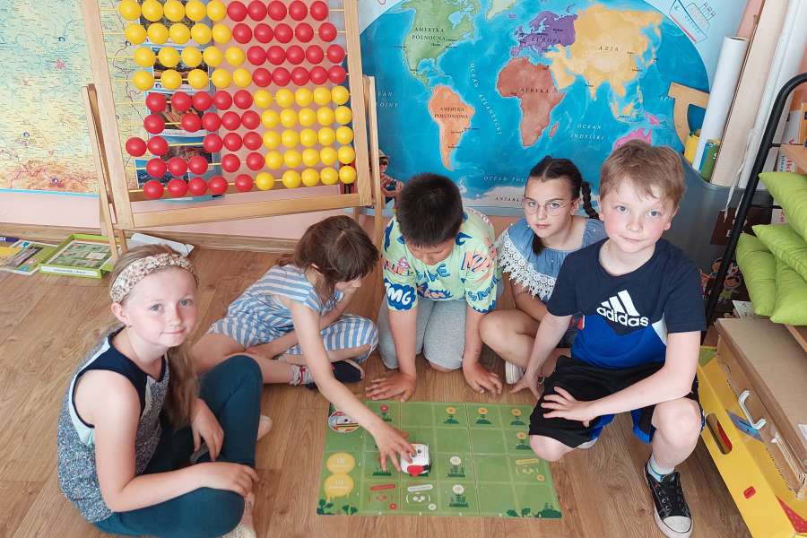 2223-ZAJĘCIA ROZWIJAJĄCE KREATYWNOŚC W KLASIE 1 i 2  Lab przyszłości