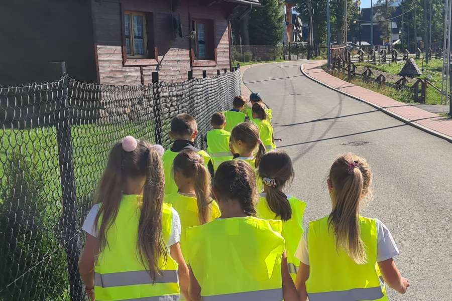 Bezpieczeństwo na drodze 2324a