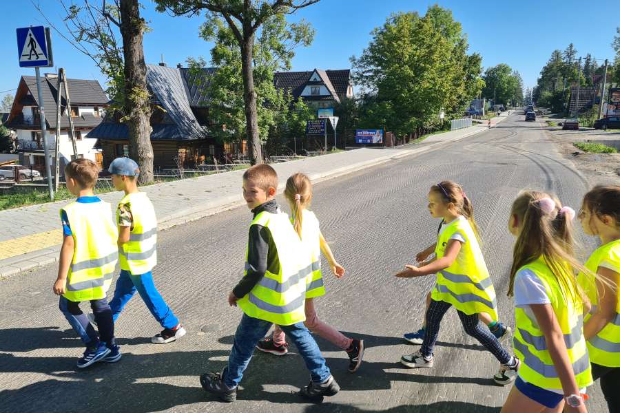 Bezpieczeństwo na drodze 2324a