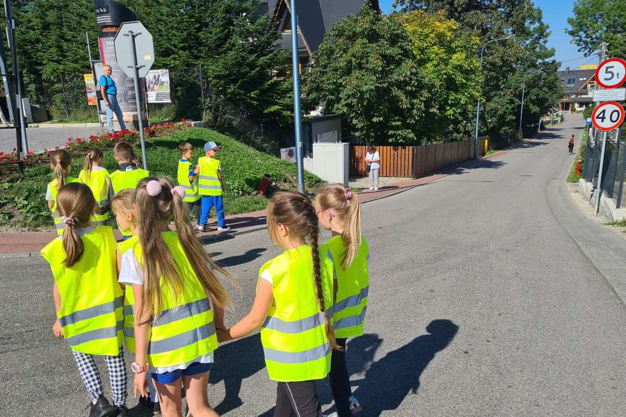 Bezpieczeństwo na drodze 2324a