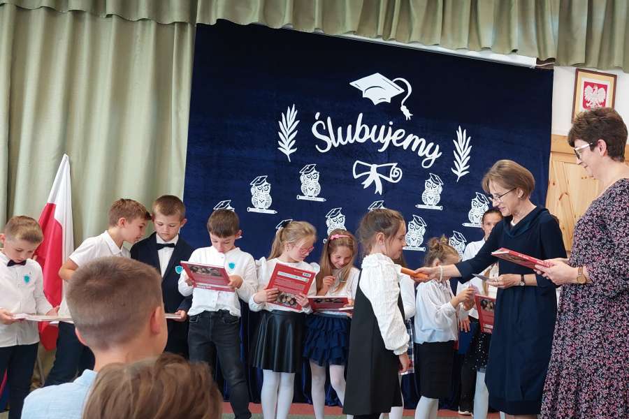 Pasowanie na ucznia kl. 1-2324a