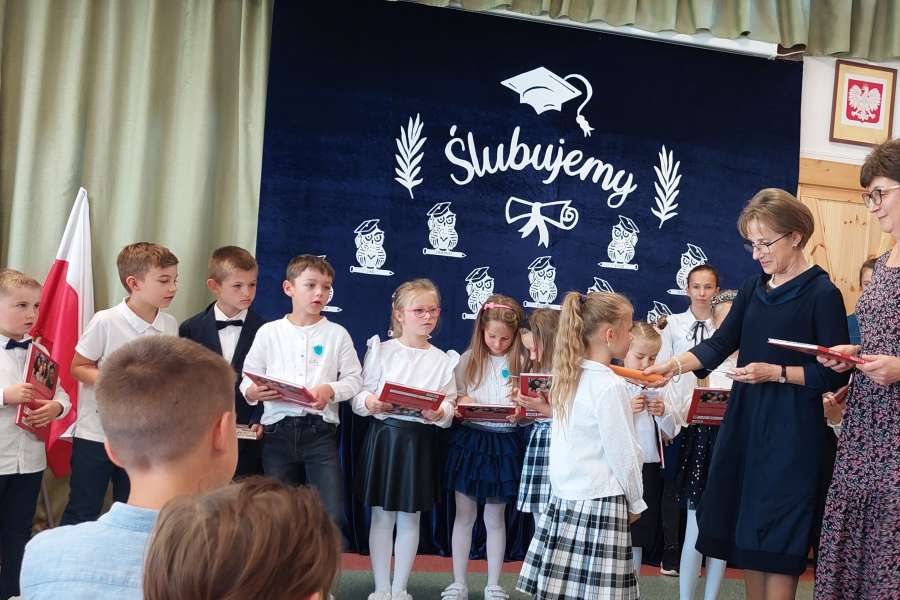 Pasowanie na ucznia kl. 1-2324a