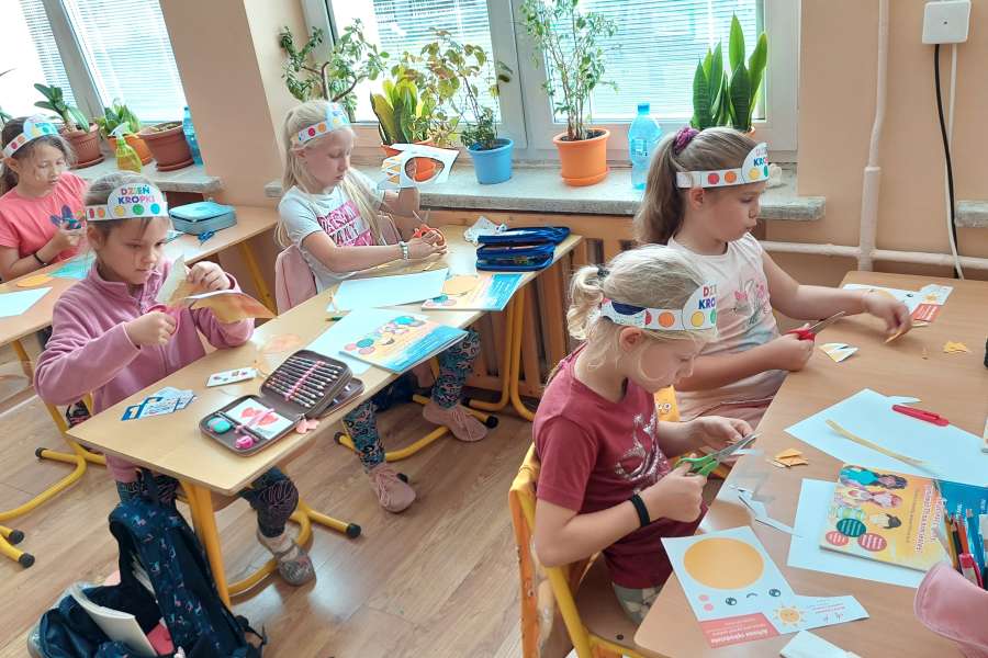 DZIEŃ KROPKI W KLASACH 1-3-23-24a