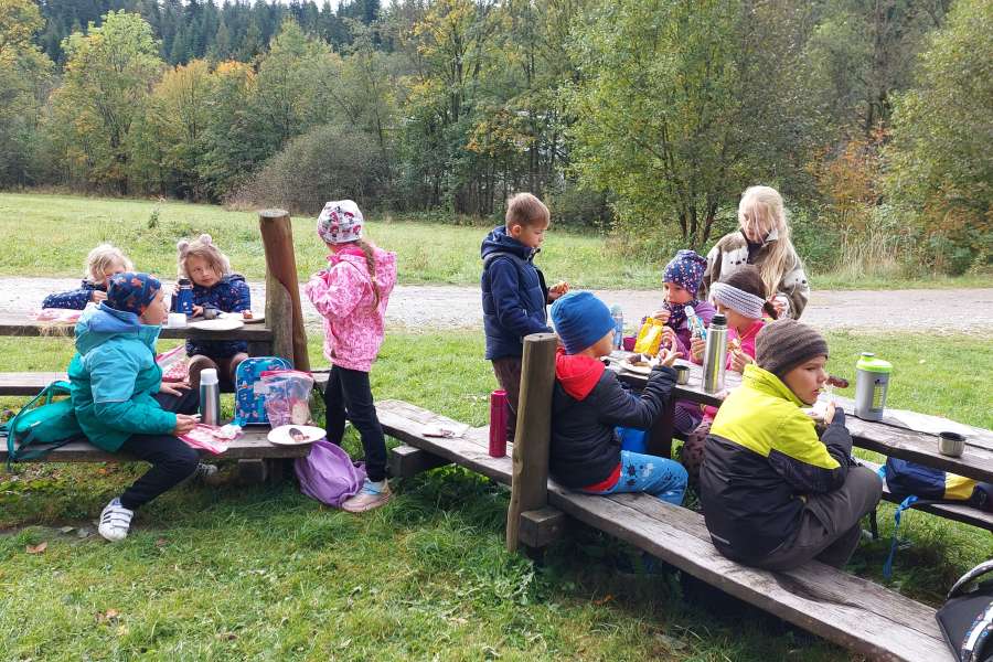 WYCIECZKA KLAS 1-3 DO ZUBRZYCY-23-24a