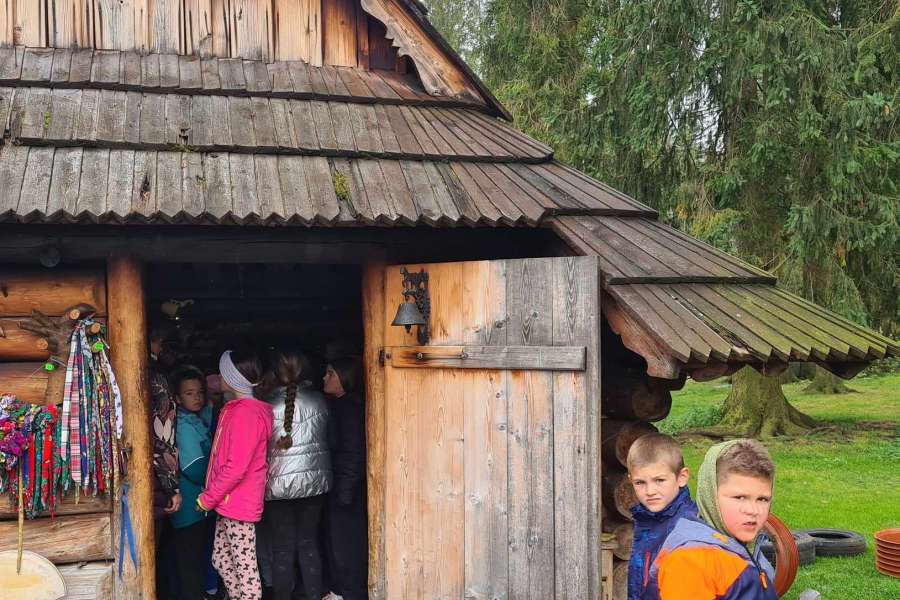 WYCIECZKA KLAS 1-3 DO ZUBRZYCY-23-24a