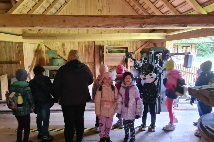 WYCIECZKA KLAS 1-3 DO ZUBRZYCY-23-24a