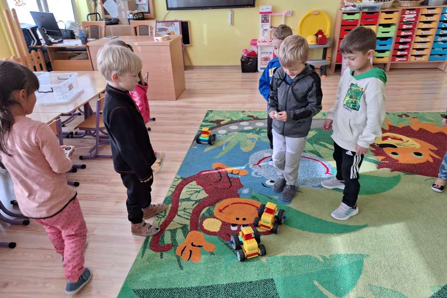 Pokazowe zajęcia z robotyki PP-23-24a