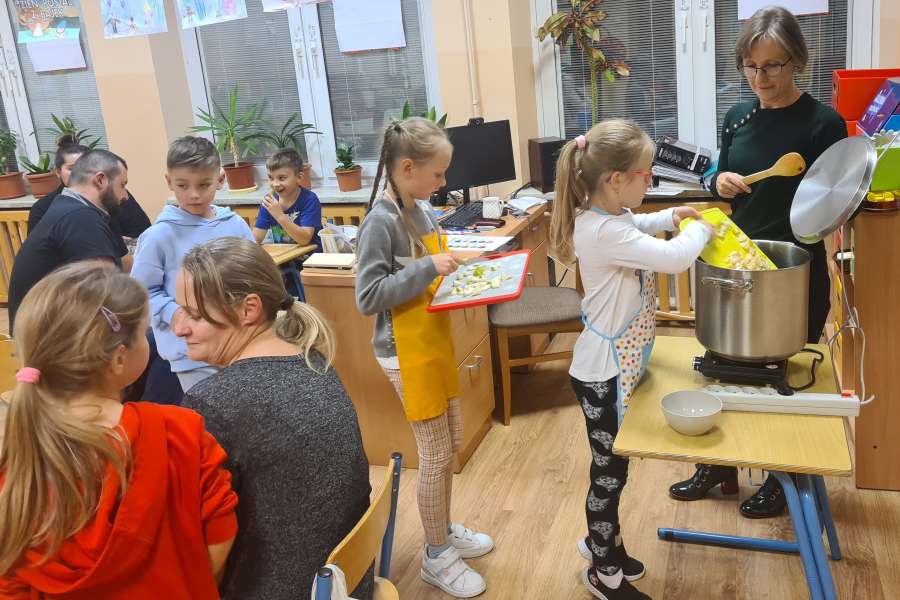 Owoce Zdrowe i Kolorowe-23-24a