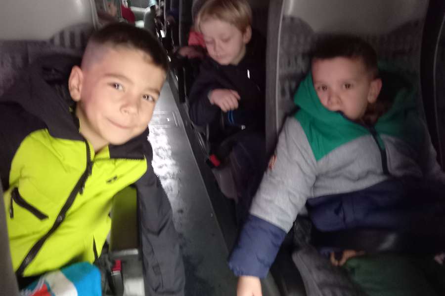 Wyjazd do kina na spektakl teatralny pt. " Piotruś Pan".