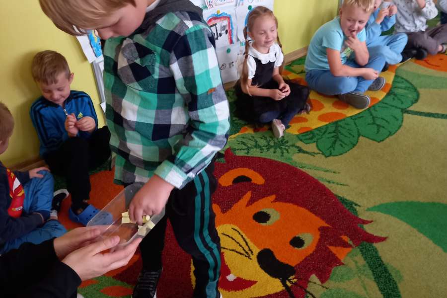 ZABAWA ANDRZEJKOWA W PRZEDSZKOLU2324a