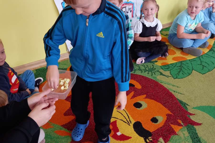 ZABAWA ANDRZEJKOWA W PRZEDSZKOLU2324a