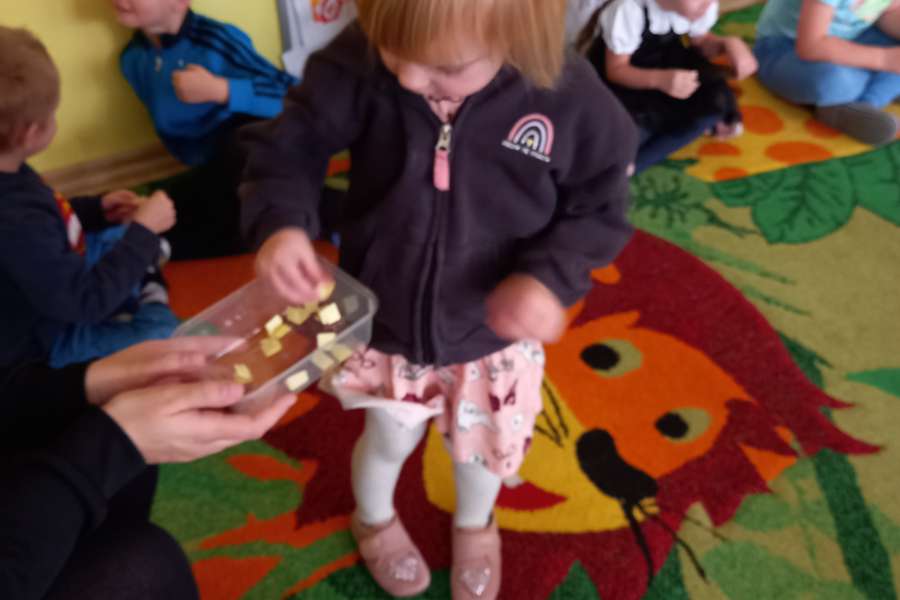 ZABAWA ANDRZEJKOWA W PRZEDSZKOLU2324a