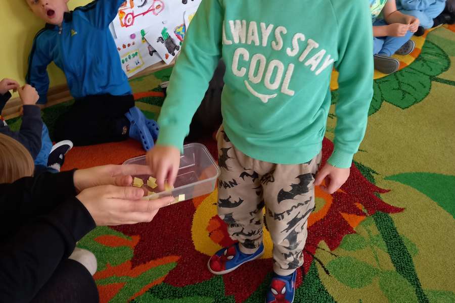 ZABAWA ANDRZEJKOWA W PRZEDSZKOLU2324a