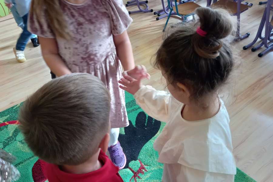 ZABAWA ANDRZEJKOWA W PRZEDSZKOLU2324a