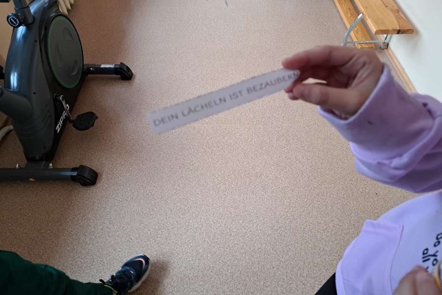 Dzień Życzliwości i Pozdrowień w języku niemieckim2324a