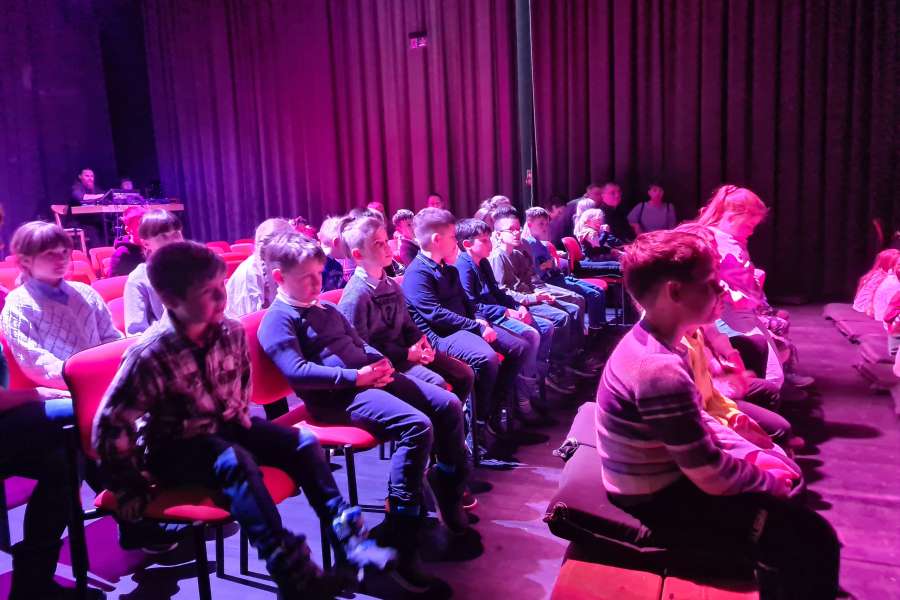 "Bajka o szczęściu" 2324a