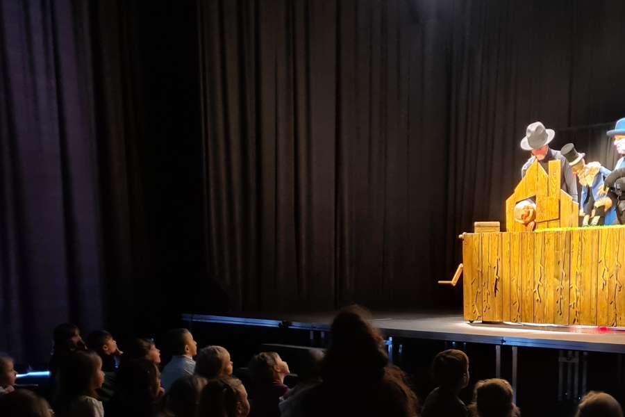 "Bajka o szczęściu" 2324a