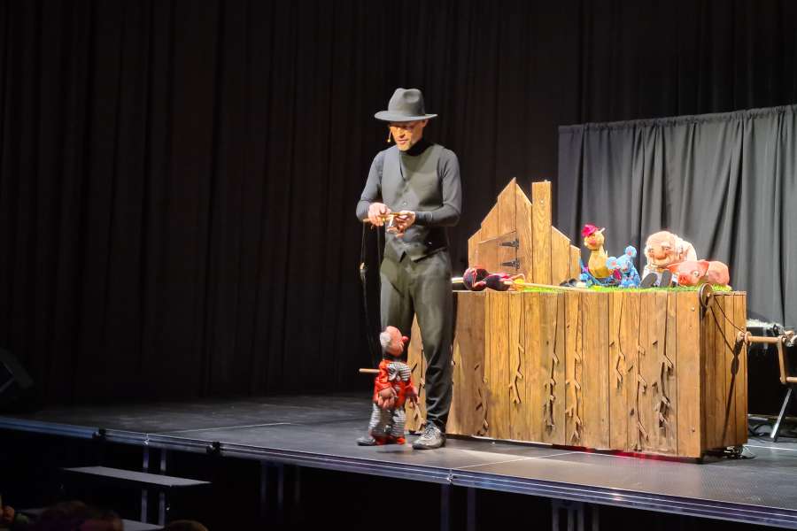 "Bajka o szczęściu" 2324a