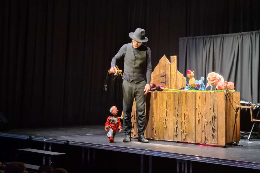 "Bajka o szczęściu" 2324a