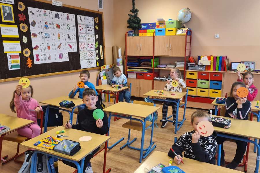 Dzień pozdrowień i życzliwości2324a