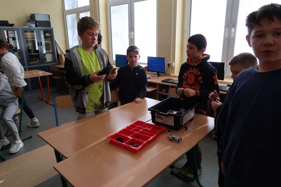 Zajęcia rozwijające z informatyki2324a